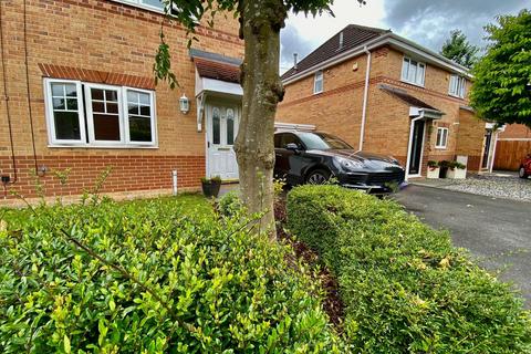 3 bedroom semi-detached house to rent, Cloughfield, Preston PR1