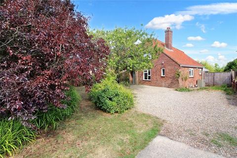 3 bedroom semi-detached house for sale, Hethersett Road, East Carleton, Norwich, Norfolk, NR14