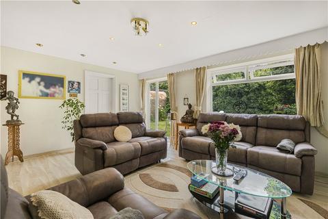 4 bedroom bungalow for sale, Hill Road, Mitcham, CR4