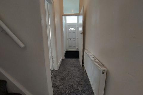 2 bedroom terraced house to rent, Richmond Street, Burnley BB11