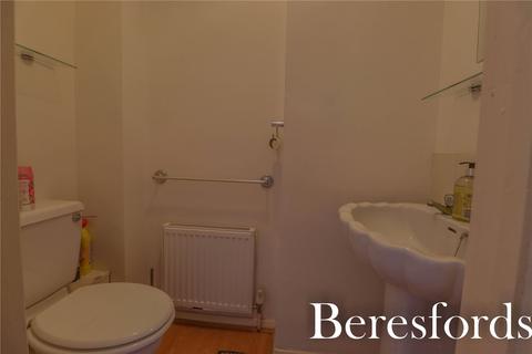 57 Queenswood Avenue, Hutton, Brentwood, CM13 1HU
