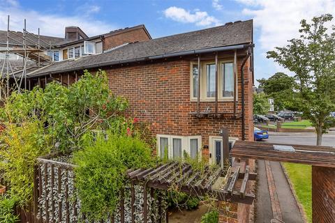 2 bedroom end of terrace house for sale, Osborne Place, Sutton, Surrey