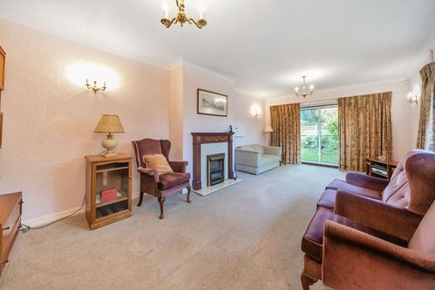 519 Limpsfield Road, Warlingham, CR6 9LF