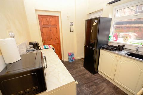 1 bedroom flat for sale, Kells Lane, Low Fell