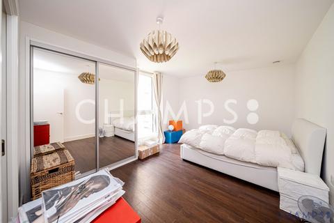 2 bedroom flat to rent, Pell Street, Greenland Place, SE8