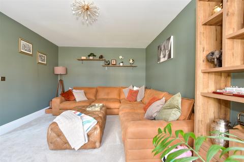 4 bedroom detached house for sale, Heasman Close, Marden, Tonbridge, Kent