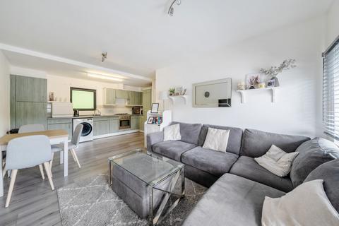 Flat 17, Ethelred Court Godstone Road, Whyteleafe, CR3 0GB