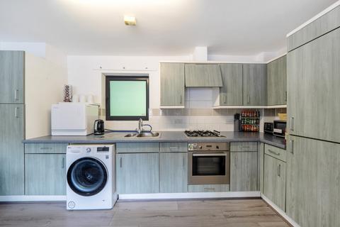 Flat 17, Ethelred Court Godstone Road, Whyteleafe, CR3 0GB