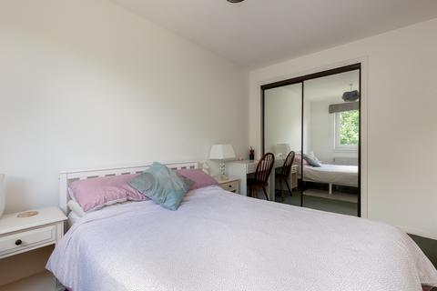 64/4 Bryson Road, Edinburgh, EH11 1DR