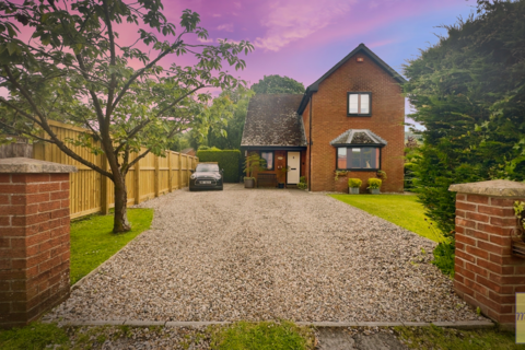 4 bedroom detached house for sale, Derwen Road, Alltwen, Pontardawe, Swansea