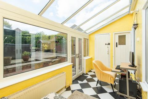 736 Derby Road, Wingerworth, Chesterfield, S42 6LZ