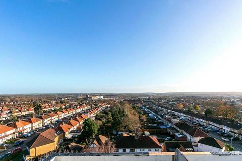 1 bedroom apartment for sale, Yeatman Court, Cherry Tree Road, Watford, Hertfordshire, WD24