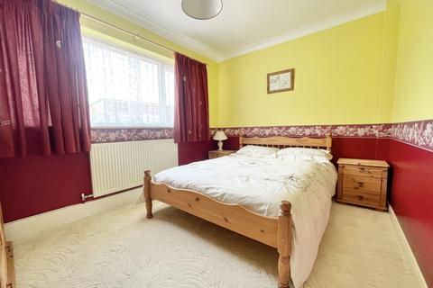 18 Elgar Close, Exeter, EX2 5QU