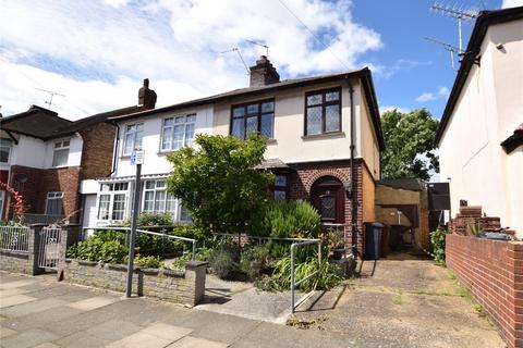 3 bedroom end of terrace house for sale, Whalebone Grove, Chadwell Heath, RM6