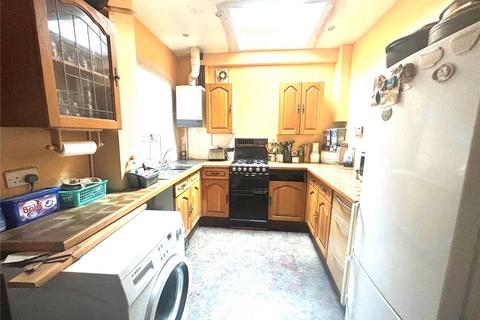 25 Whalebone Grove, Romford, RM6 6BU