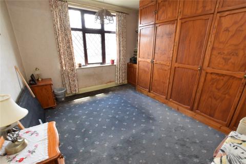 25 Whalebone Grove, Romford, RM6 6BU