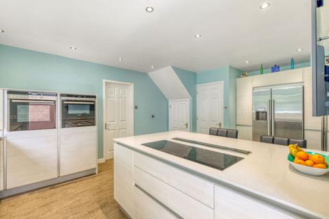 1 Burgess Croft, Solihull, B92 0QJ