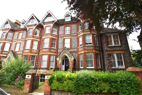 2 bedroom flat for sale, Blackwater Road, Eastbourne BN20