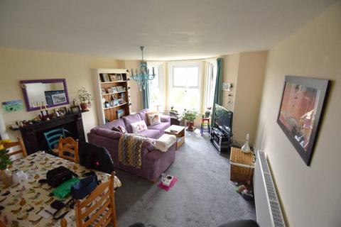 2 bedroom flat for sale, Blackwater Road, Eastbourne BN20