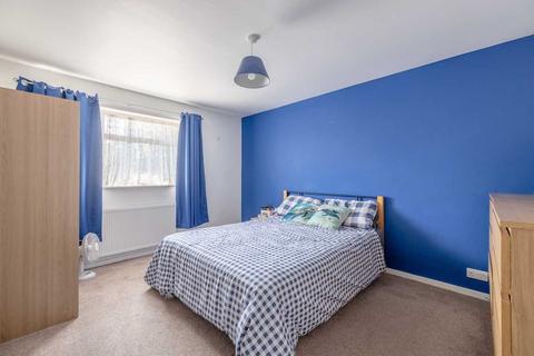 110 Pemberton Road, Slough, SL2 2LE