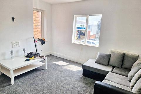 2 bedroom apartment to rent, Liverpool Road, Eccles M30