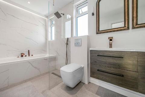 47 Chiltern Drive, Surbiton, KT5 8LP