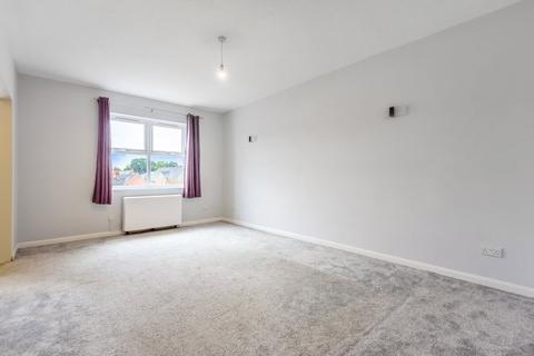 2 bedroom apartment to rent, Crowthorne, Berkshire RG45