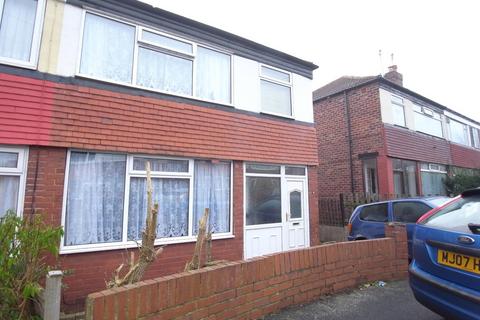 3 bedroom house to rent, Grange Park Close, Leeds, West Yorkshire, UK, LS8