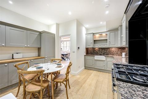 4 bedroom apartment to rent, Dilke Street, Chelsea, London, SW3