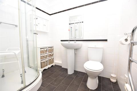 1 bedroom flat for sale, Pincott Road, Bexleyheath, Kent, DA6