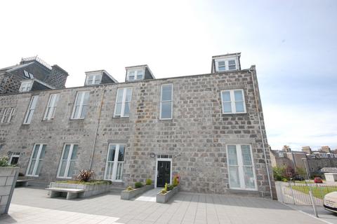 2 bedroom end of terrace house to rent, Dee Village, Millburn Street, City Centre, Aberdeen, AB11