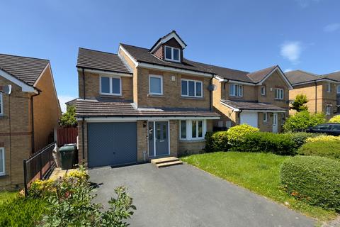 4 bedroom detached house for sale, Bescot Way, Wrose, Shipley, West Yorkshire