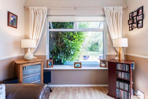 98 Kenilworth Gardens, Hornchurch, RM12 4SG