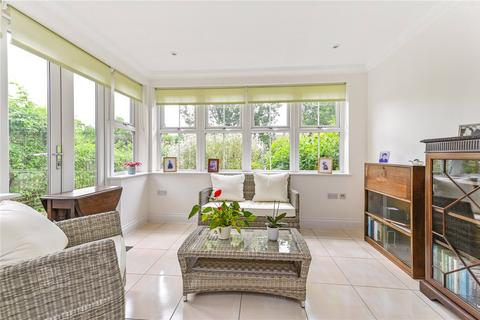 2 bedroom terraced house for sale, Merritts Meadow, Petersfield, Hampshire