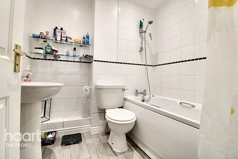 42 Birch Covert, Thetford, IP24 2UL