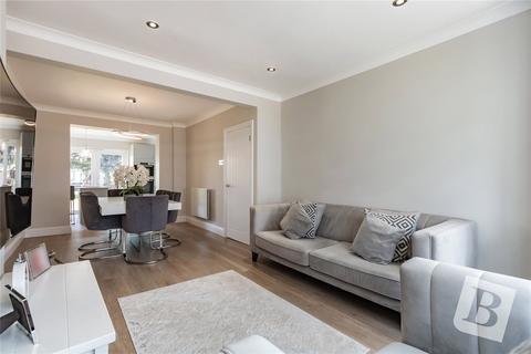 15 Acacia Avenue, Hornchurch, RM12 4EW