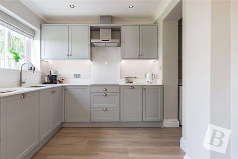 15 Acacia Avenue, Hornchurch, RM12 4EW