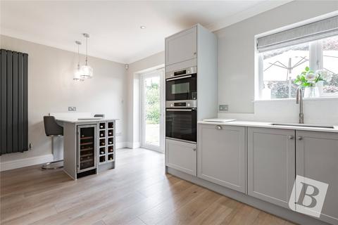 15 Acacia Avenue, Hornchurch, RM12 4EW