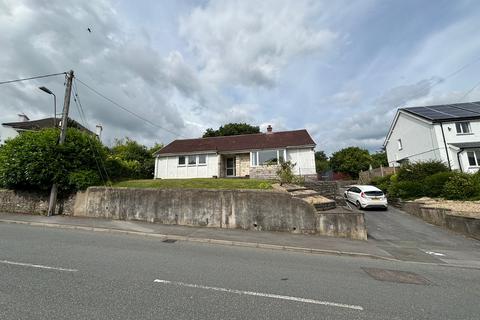 4 bedroom bungalow for sale, Fountain Hall Terrace, Carmarthen, SA31