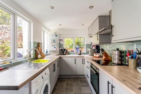 2 bedroom terraced house for sale, Howard Road, Brighton BN2