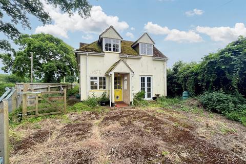 4 bedroom detached house for sale, Hale