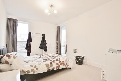 2 bedroom apartment for sale, Abbotsford Court, Lakedrive, Park Royal, NW10