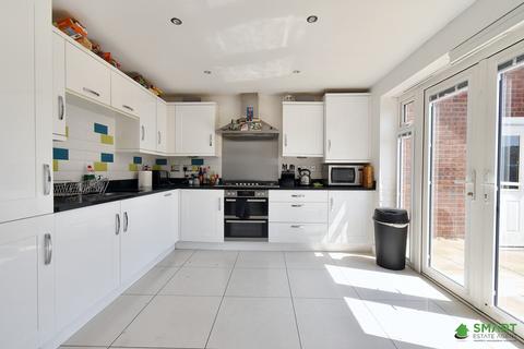 9 Birdie Walk, Exeter, EX2 7SE