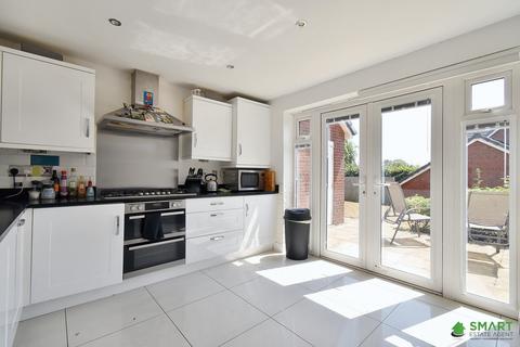 9 Birdie Walk, Exeter, EX2 7SE