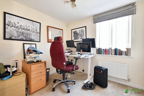 9 Birdie Walk, Exeter, EX2 7SE