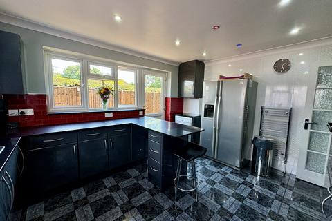 45 Northfield, Polegate, BN26 5EE
