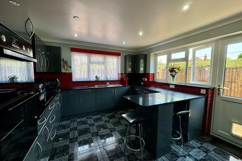 45 Northfield, Polegate, BN26 5EE