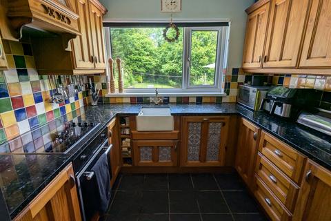 3 bedroom detached house for sale, Hendre Road, Tycroes, Ammanford, SA18