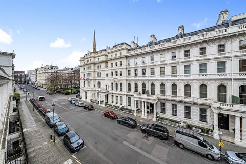 3 bedroom flat for sale, London W2