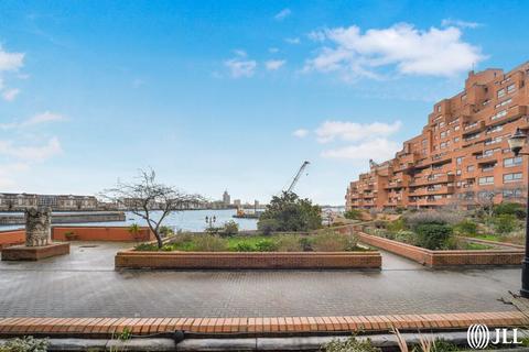 1 bedroom apartment for sale, Free Trade Wharf, Wapping, London E1W